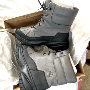 UGG Women's Yose Snow Boot